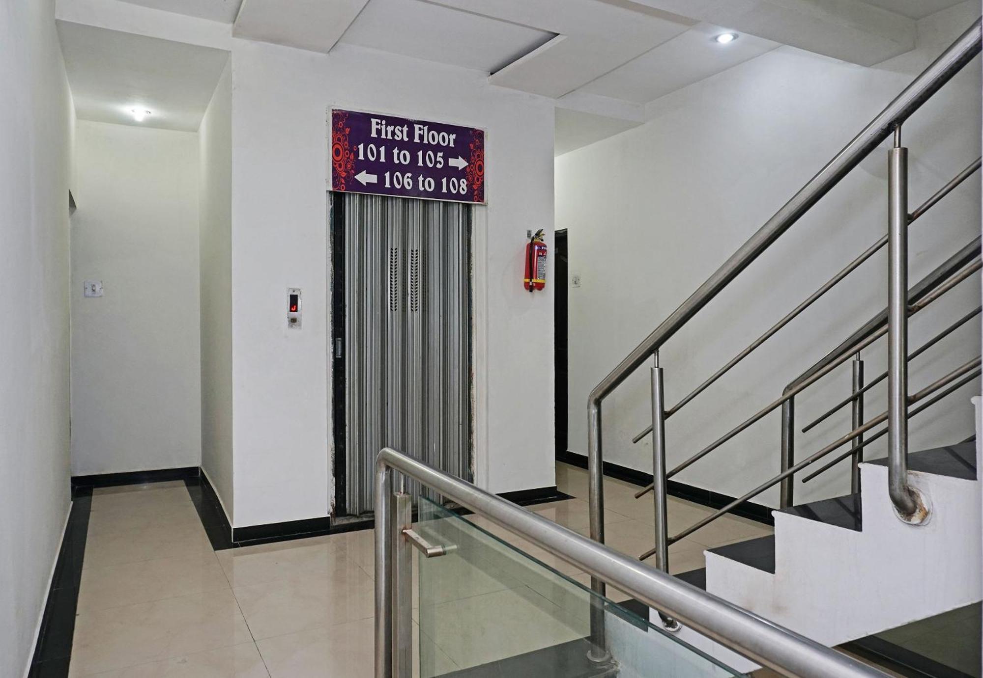 Super Hotel O Shirdi Sai Inn Ngoại thất bức ảnh