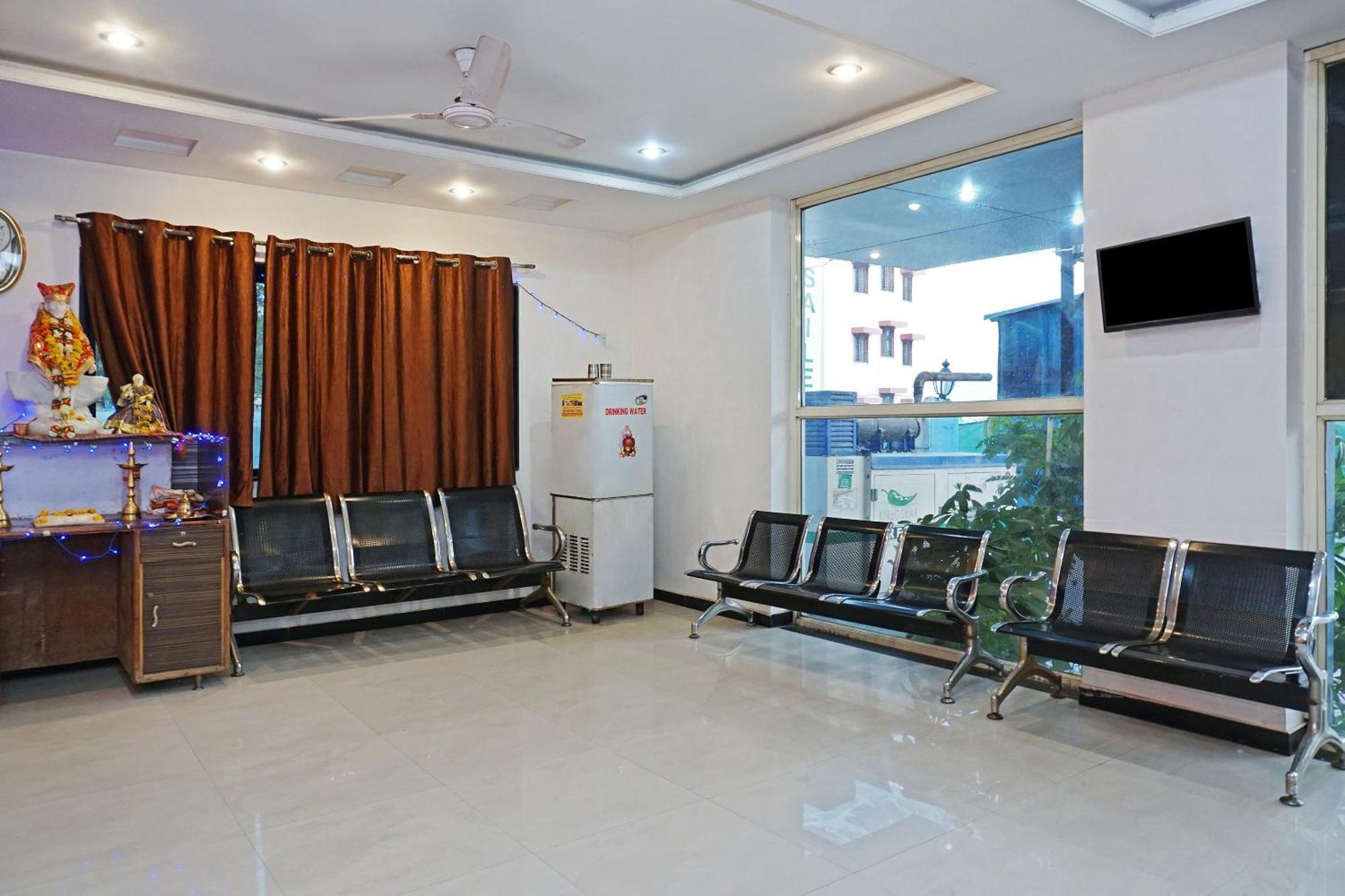 Super Hotel O Shirdi Sai Inn Ngoại thất bức ảnh