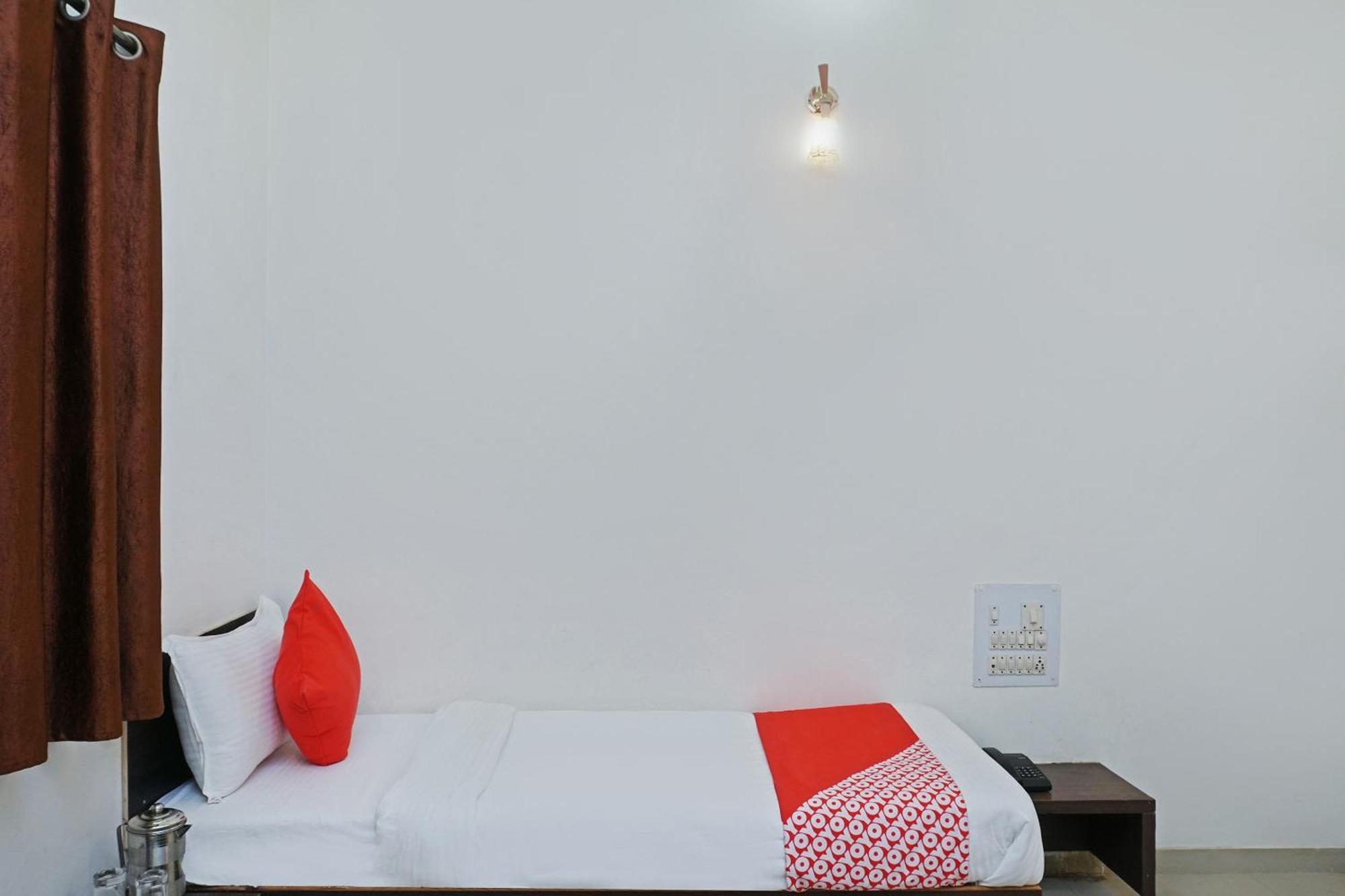 Super Hotel O Shirdi Sai Inn Ngoại thất bức ảnh